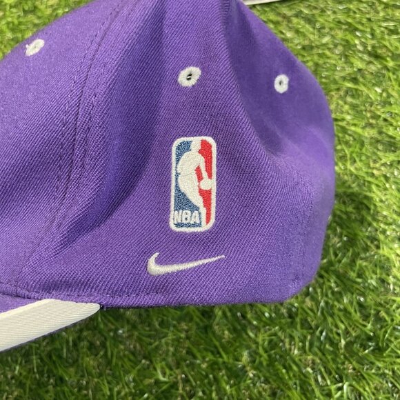 Vintage Nike Toronto Raptors Fitted Hat - Picture 2 of 8